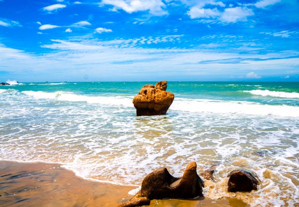 Tour du lịch Biển Cổ Thạch - Cù Lao Câu - Mũi Né - Phan Thiết đặc sắc giá rẻ !